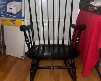 ROCKING CHAIR