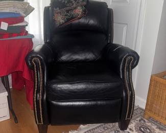 LEATHER RECLINER