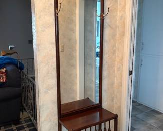 Hall tree with mirror