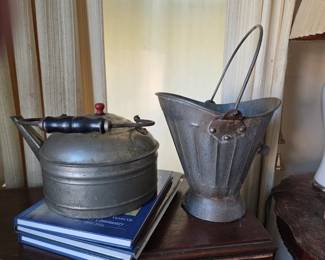 Galvanized kettle and scuttle bucket