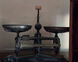 Torsion Balance Co. Style 3015 2KG Apothecary / Laboratory Balance Scale circa 1930s