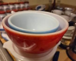 Vintage pyrex