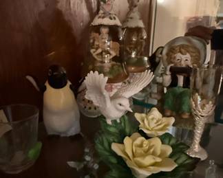 Wellington Collection Porcelain Dove and Yellow Rose Figurine