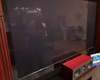 Pioneer Kuro PDPFD Plasma Television