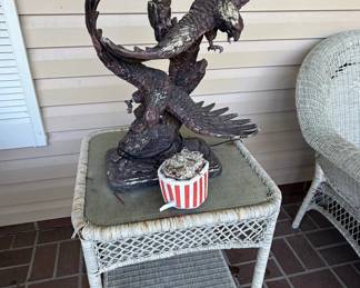 Vintage American Eagle Figural Table Lamp