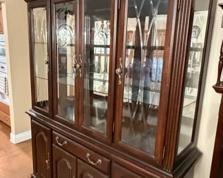 Traditional Mahogany Finish China Cabinet