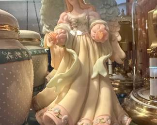 Roman Seraphim Classics Angel Figurine B