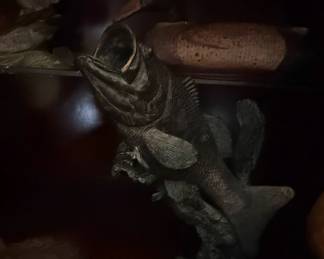 SPI Gallery Largemouth Bass Bronze Statue