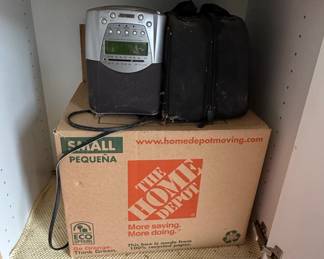 Jensen Portable AM or FM CD Player Radio