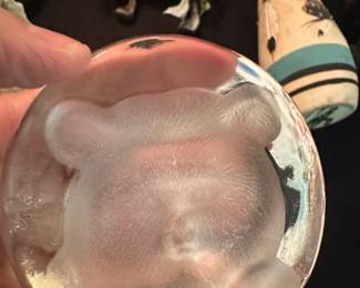 Zajecar Crystal Bear Paperweight second image