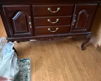 Traditional Mahogany Finish Buffet Server