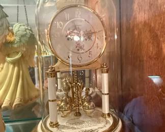 Angelus Anniversary Clock