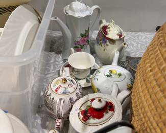 Vintage Tea Pots 