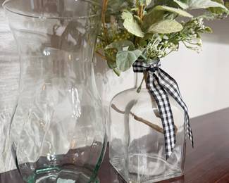 Decorative pieces 