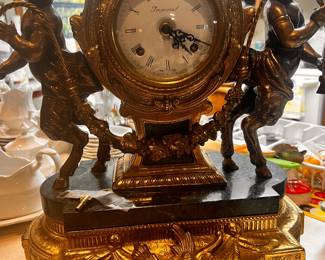 Beautiful Antique 8 day Clock / working