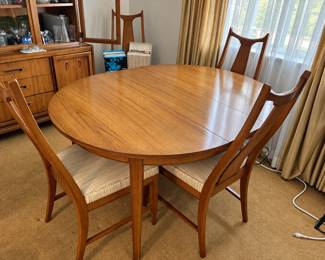 Mid-Century Modern Dining Room Set with 6 Chairs