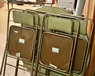 Vintage Samsonite round table and 4 matching chairs 