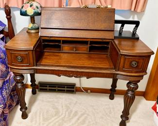 Ornate ladies writing desk (secretary)