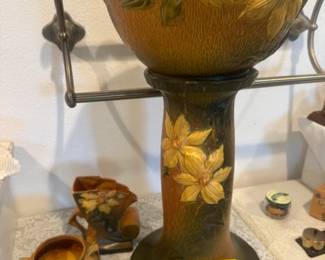 Roseville Plant Bowl and  Stand - ALL intact - Gorgeous Piece