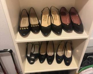 Ferragamo Vintage Ladies Leather shoes - Tiny 5 1/2 - 6 from Neimans 