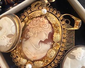 CAMEOS - VINTAGE