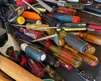 LOTS OF TOOLS 