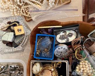 STERLING / VINTAGE / PEARLS