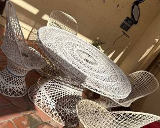 WHITE WICKER PATIO SET - VINTAGE