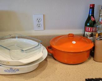 Kitchen bakeware