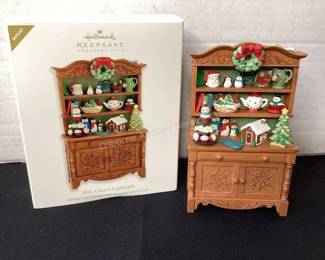 Hallmark Mrs. Claus's Cupboard ornament