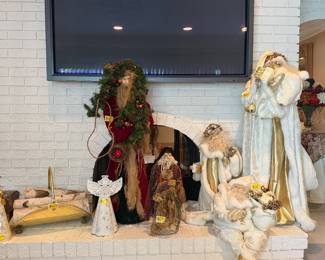 Vintage Old World Santas 