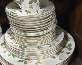 Wedgewood "Wild Strawberry"~