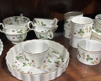 Wedgewood "Wild Strawberry"~