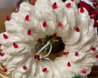 Vintage lighted ceramic wreath 