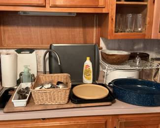 More kitchen items