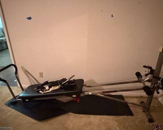 Rowing machine exercise equipment