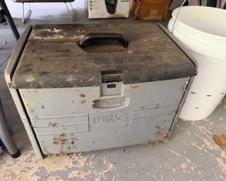 Vintage metal tool box with latch closure