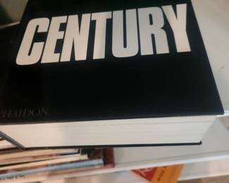 Lots of coffee table books in great condition