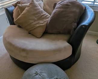 Oversized Round Cuddler Chair in Black Leather and Tan Suede with Pillows