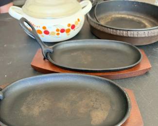 Vintage Ishigaki Cast Iron Sukiyaki Pan, Enamel Casserole  Sizzle Platters