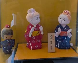 Vintage Japanese Ayatori Doll Set in Lighted Glass Display Case with Wood Stand