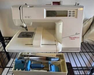 Computerized Bernette 600 Deco for Bernina Sewing  Embroidery Machine