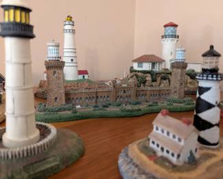 Collectible Lighthouse Lot Danbury Mint Twin Lights Harbour Lights Spoontiques