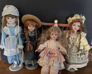 Charming Porcelain Doll Lot Happy Birthday Rocking Chair Bonnet Straw Hat Girls
