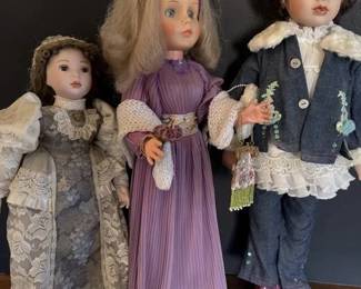 Costumed Porcelain Doll Lot Seymour Mann Connoisseur Regal Toy Canada Keepsakes