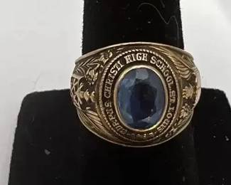 Classic 10K Gold 1957 Corpus Christi High School Class Ring Blue Stone 6.4g