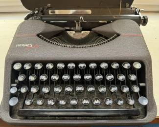 Charming Hermes Baby Portable Manual Typewriter Paillard Swiss Made Red Script