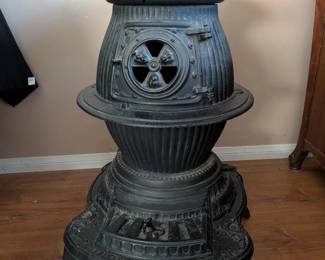 Sturdy Cast Iron New Globe Heater Pot Belly Stove with LiftOff Top Lid