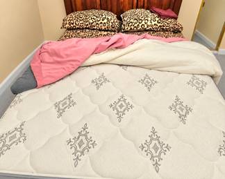 Lot 121 king bed and linens detail