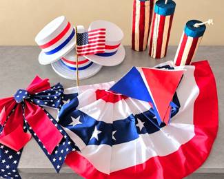 Lot 18 Patriotic decor